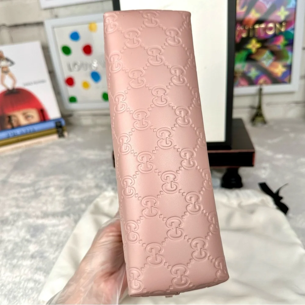 Gucci GG Pink Stamped leather GM, Large size cosmetic pouch or crossbody CUTE! - Picture 5 of 16
